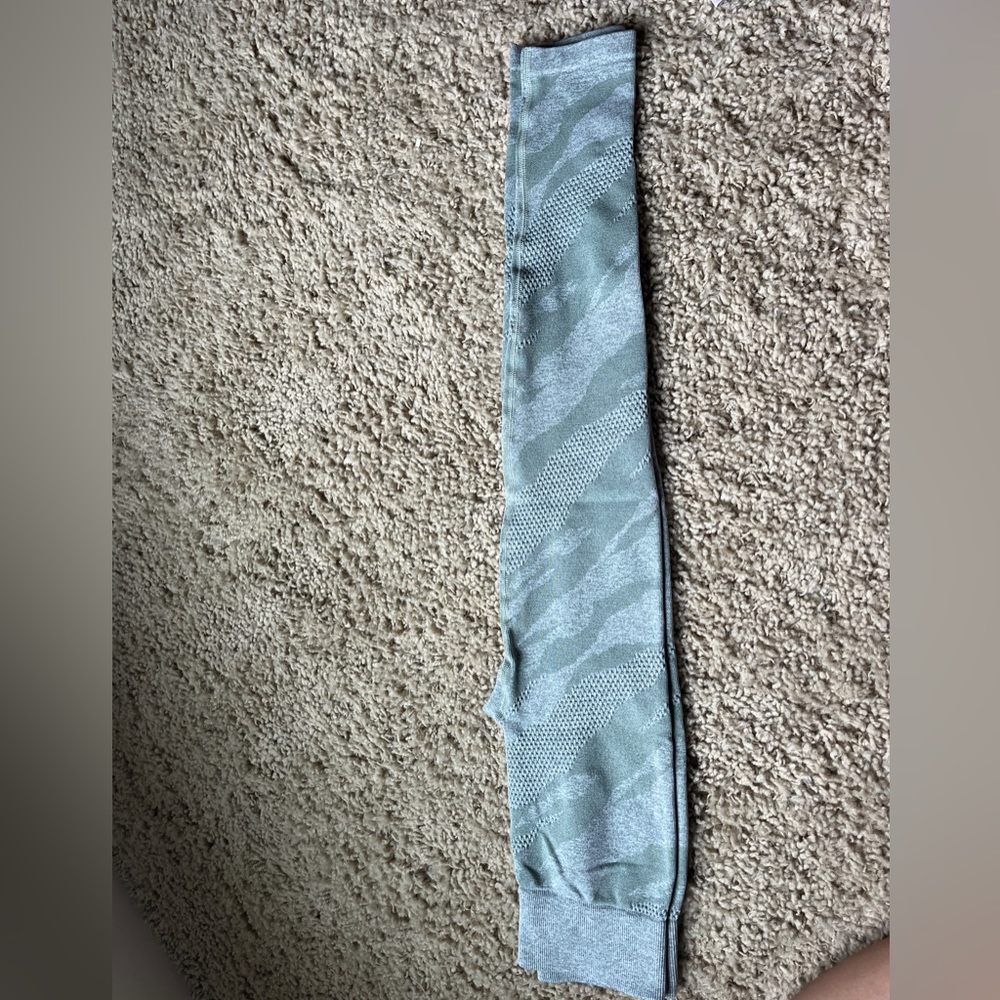 Prozis light green leggings